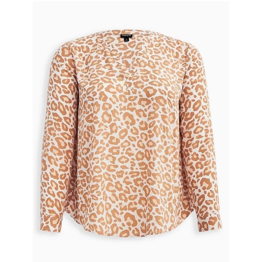 NWT Torrid 1 Leopard Print Georgette V-Neck White Tan 3911-